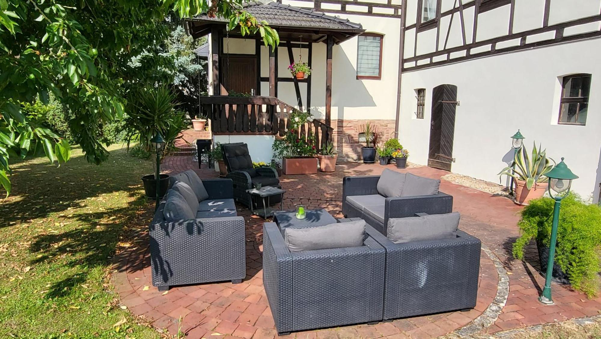 Apartments Am Saalebogen Mit Gartenterrasse, Grillkamin, Freie Parkplaetze Rudolstadt Zewnętrze zdjęcie